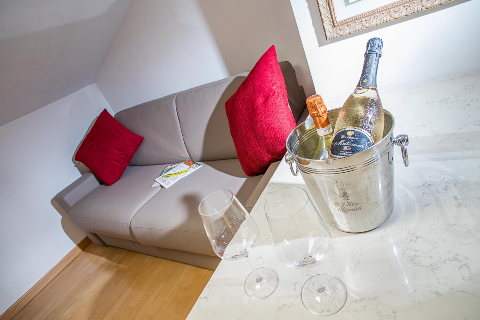 Family Apartment Verona Class 外观 照片